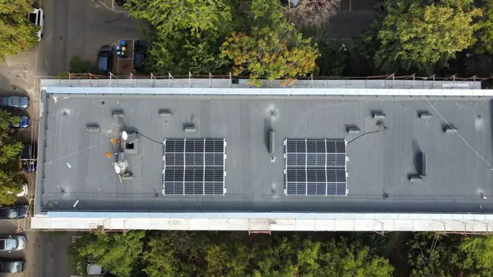 Bloc, 4 × 5 kWp – fotografia 3
