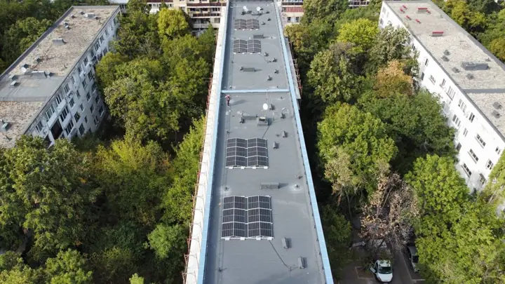 Bloc, 4 × 5 kWp – fotografia 4