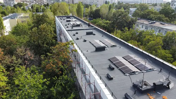 Bloc, 4 × 5 kWp – fotografia 7